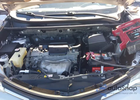 2018 Toyota Rav4 Xle from USA, damaged, VIN JTMWFREV9JJ183184